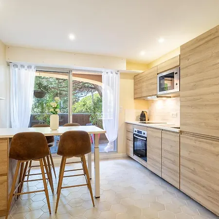 Apartamento La Du Port Wifi/plages Hyères