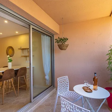 La Du Port Wifi/plages Apartment *